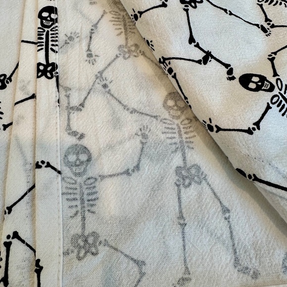 Halloween Ghost & Skeleton Kitchen Hand Towels - Picture 9 of 11